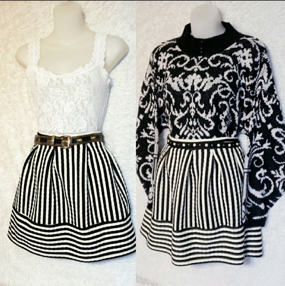 Quilted Striped Pleated Mini Skirt - Picture 9 of 9